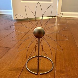 🌙 Flower Picture Holder